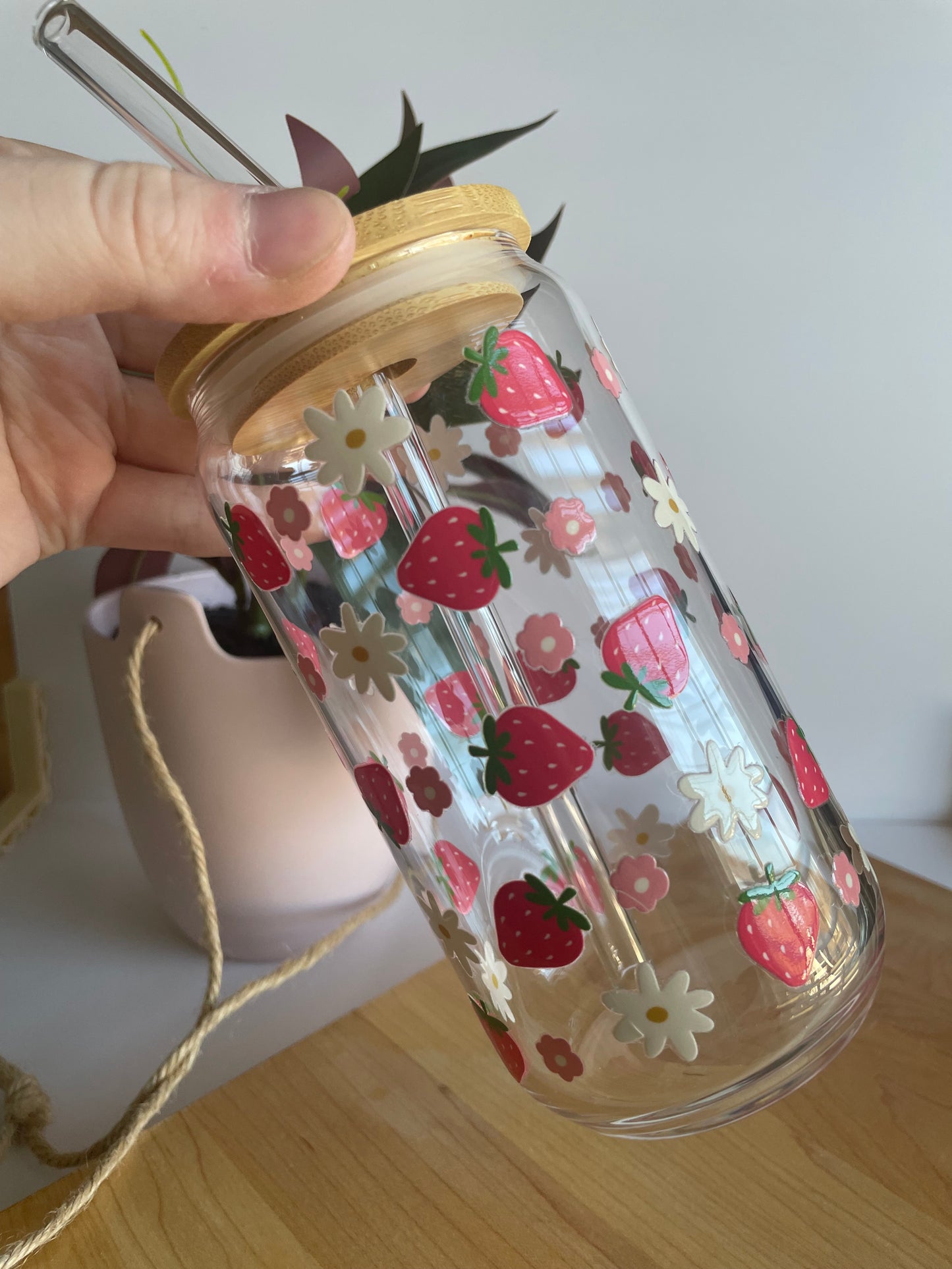 Strawberries and Daises Glass Cup with Bamboo Lid and Glass Straw