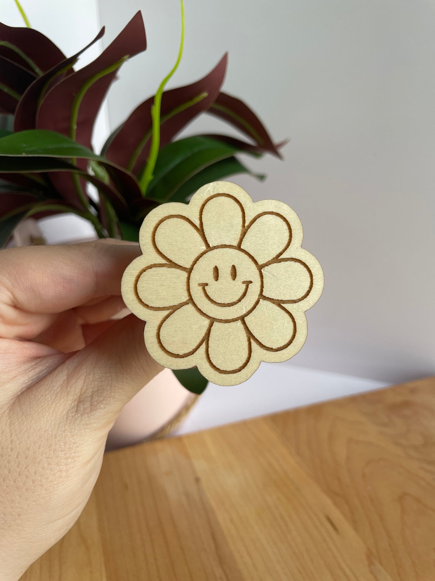 Smiley Daisy Wooden Car Vent Clip