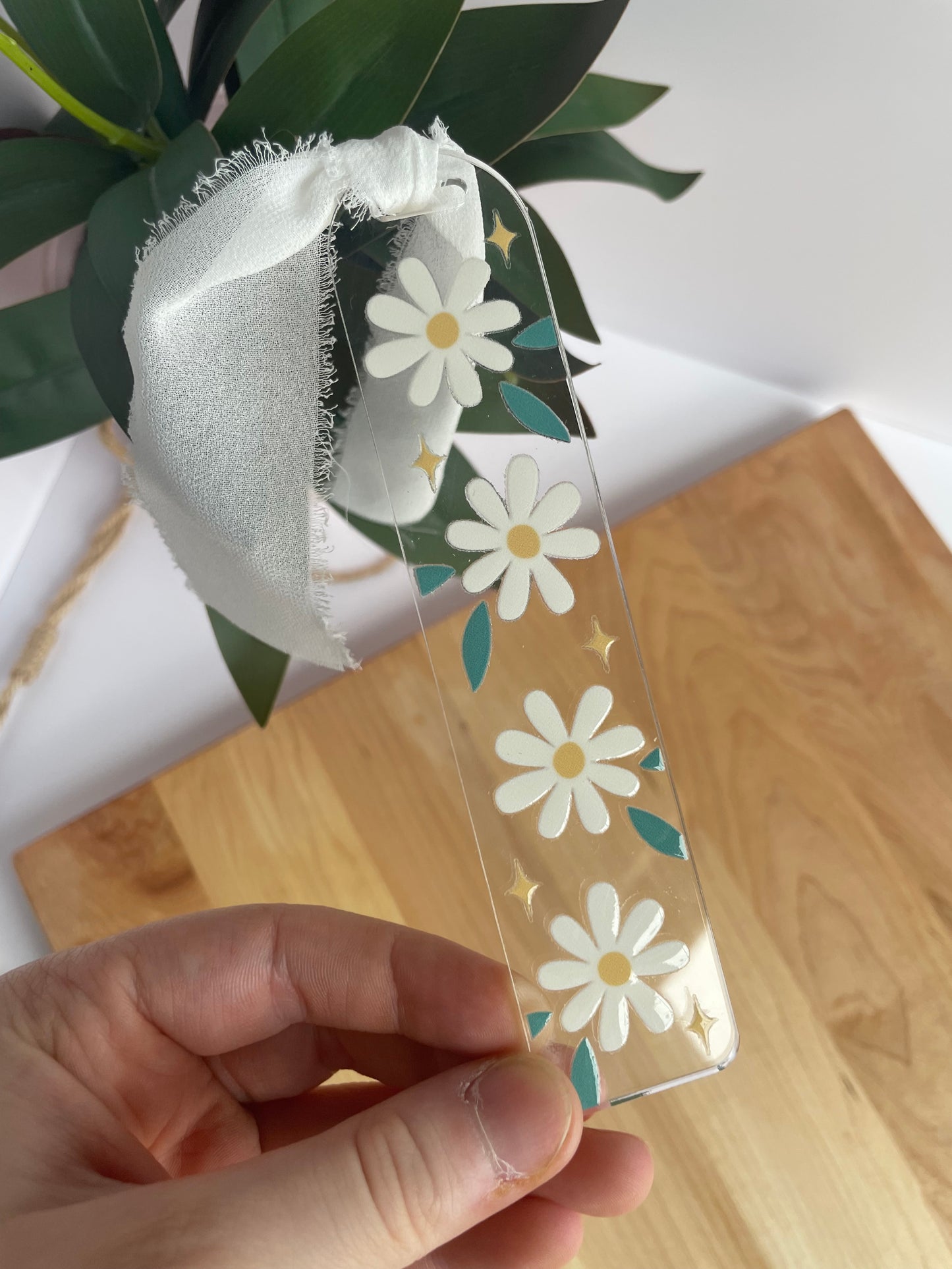 Sparkly Daises Clear Acrylic Bookmark with Chiffon Ribbon