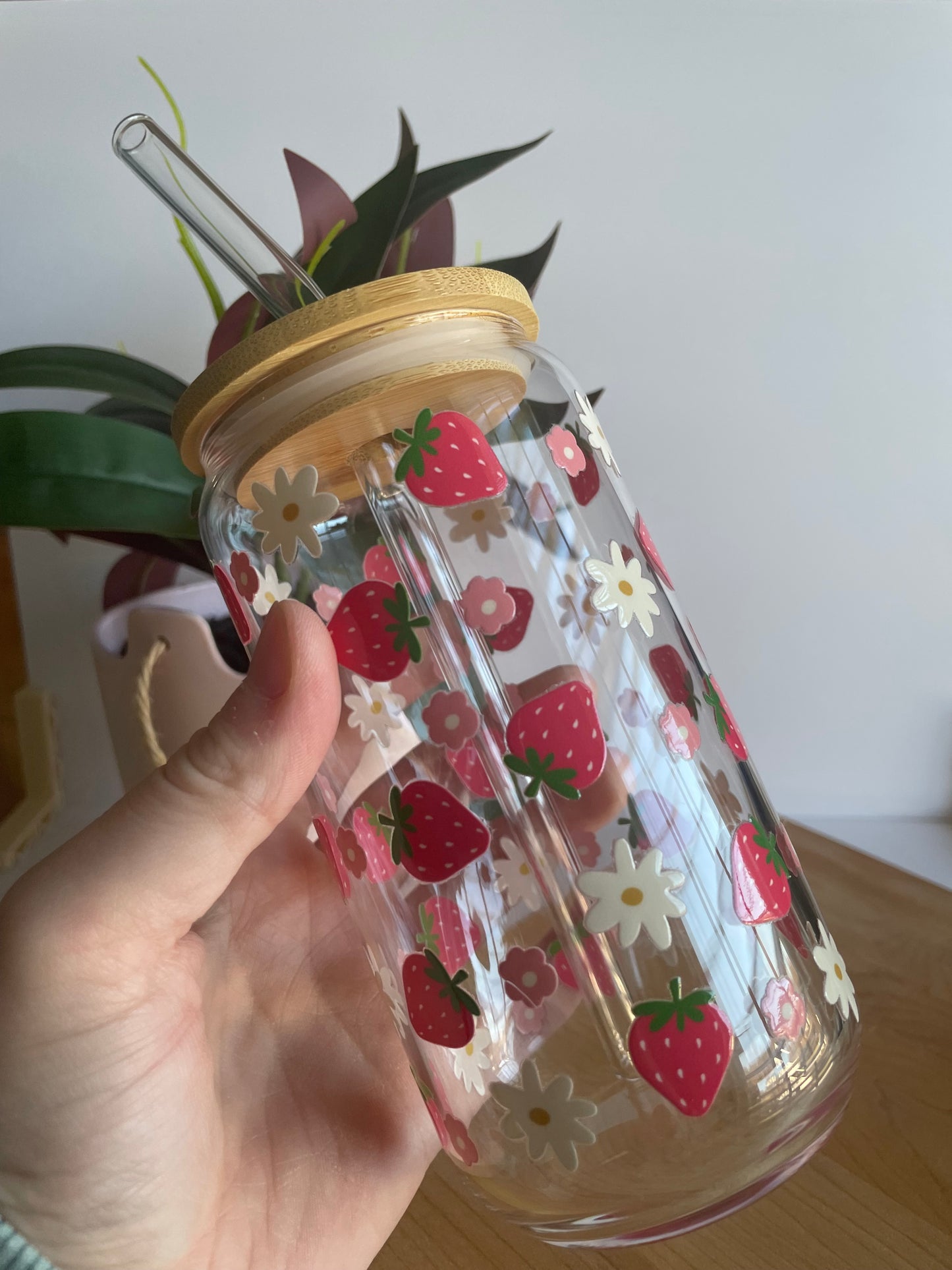 Strawberries and Daises Glass Cup with Bamboo Lid and Glass Straw