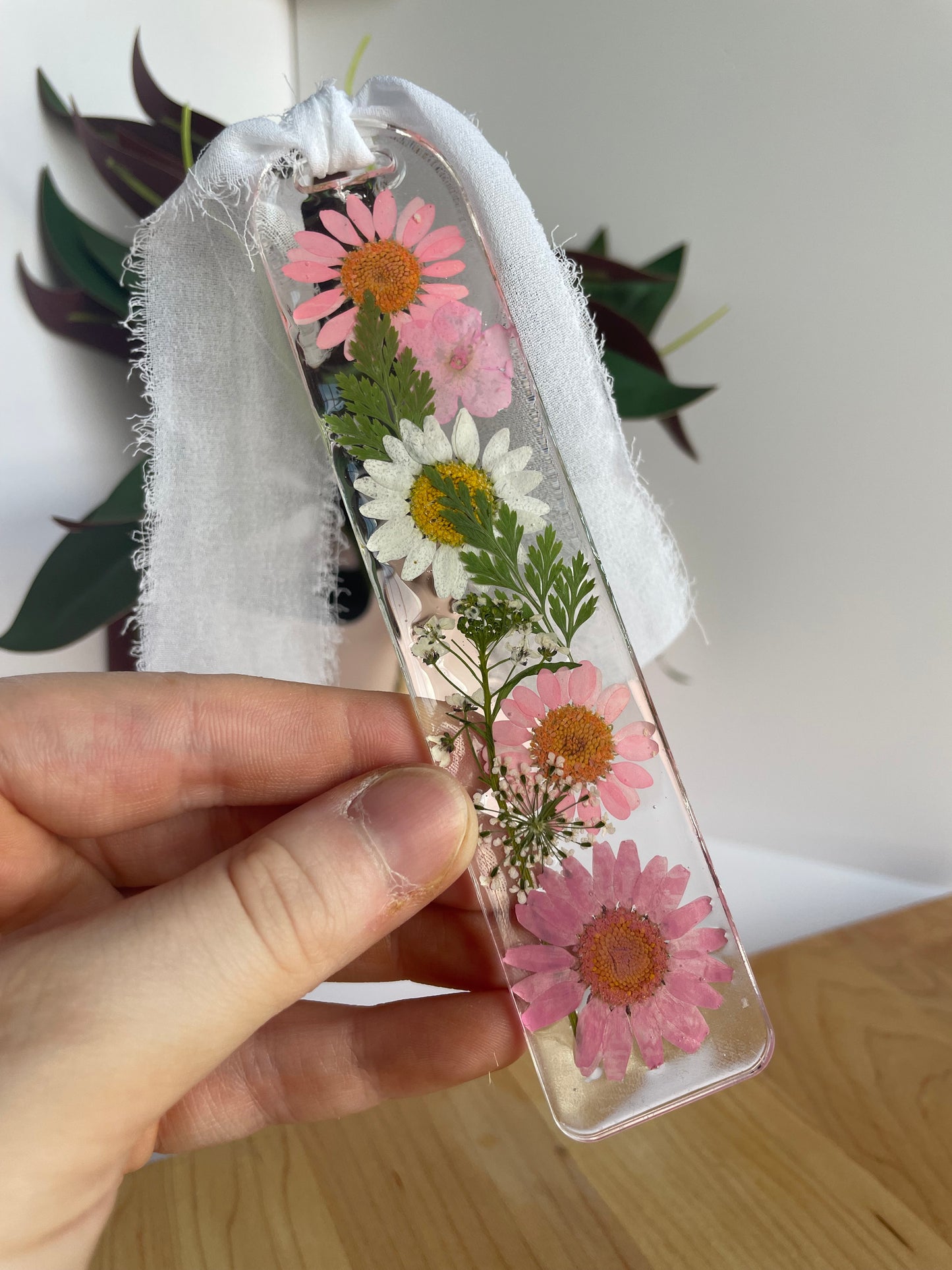 Pink and White Dried Flowers Clear Acrylic Bookmark with Chiffon Ribbon