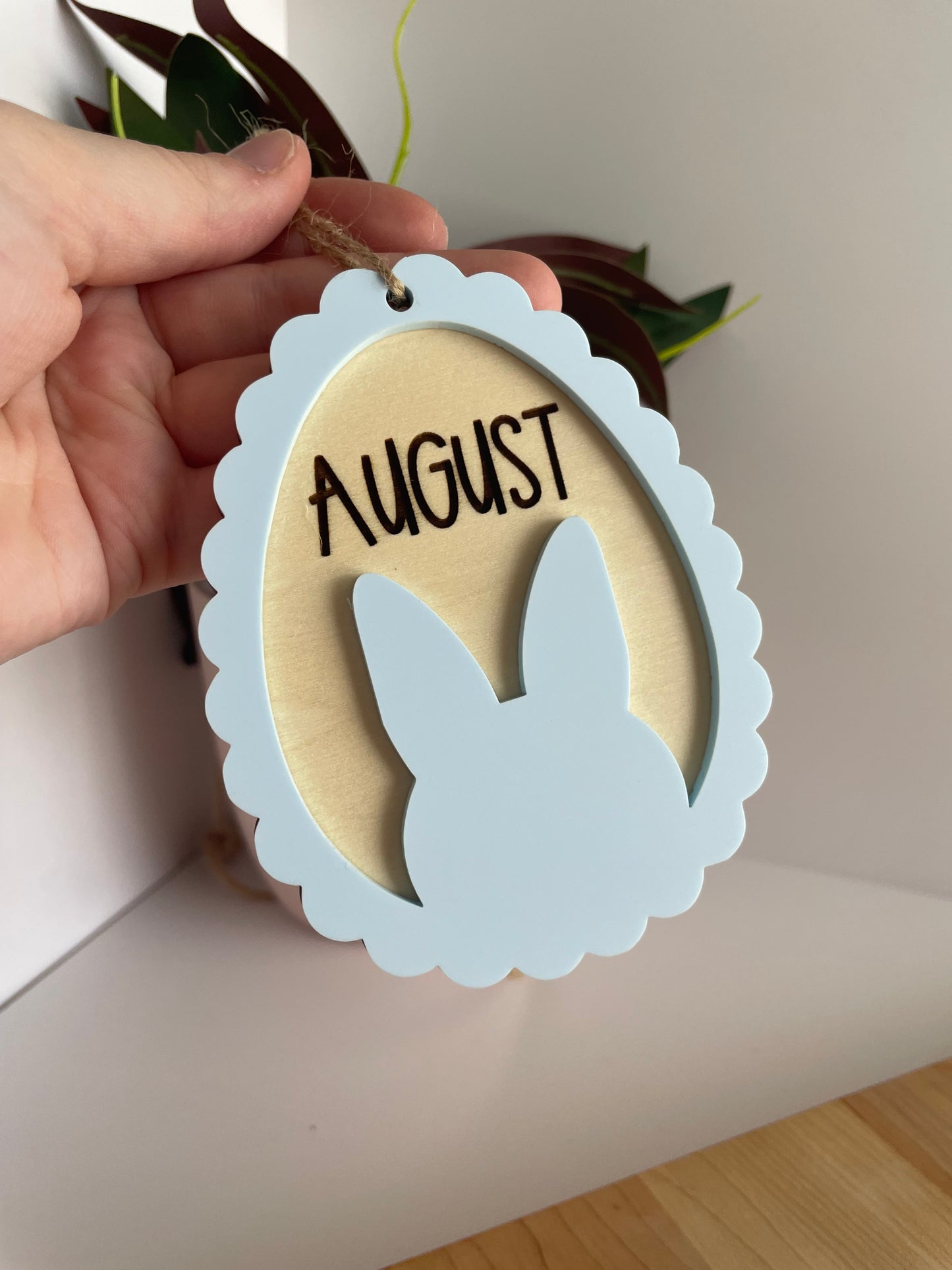 Scalloped Egg Bunny Easter Gift Tag