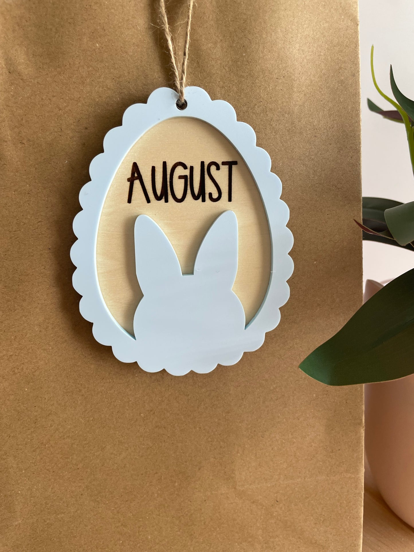 Scalloped Egg Bunny Easter Gift Tag