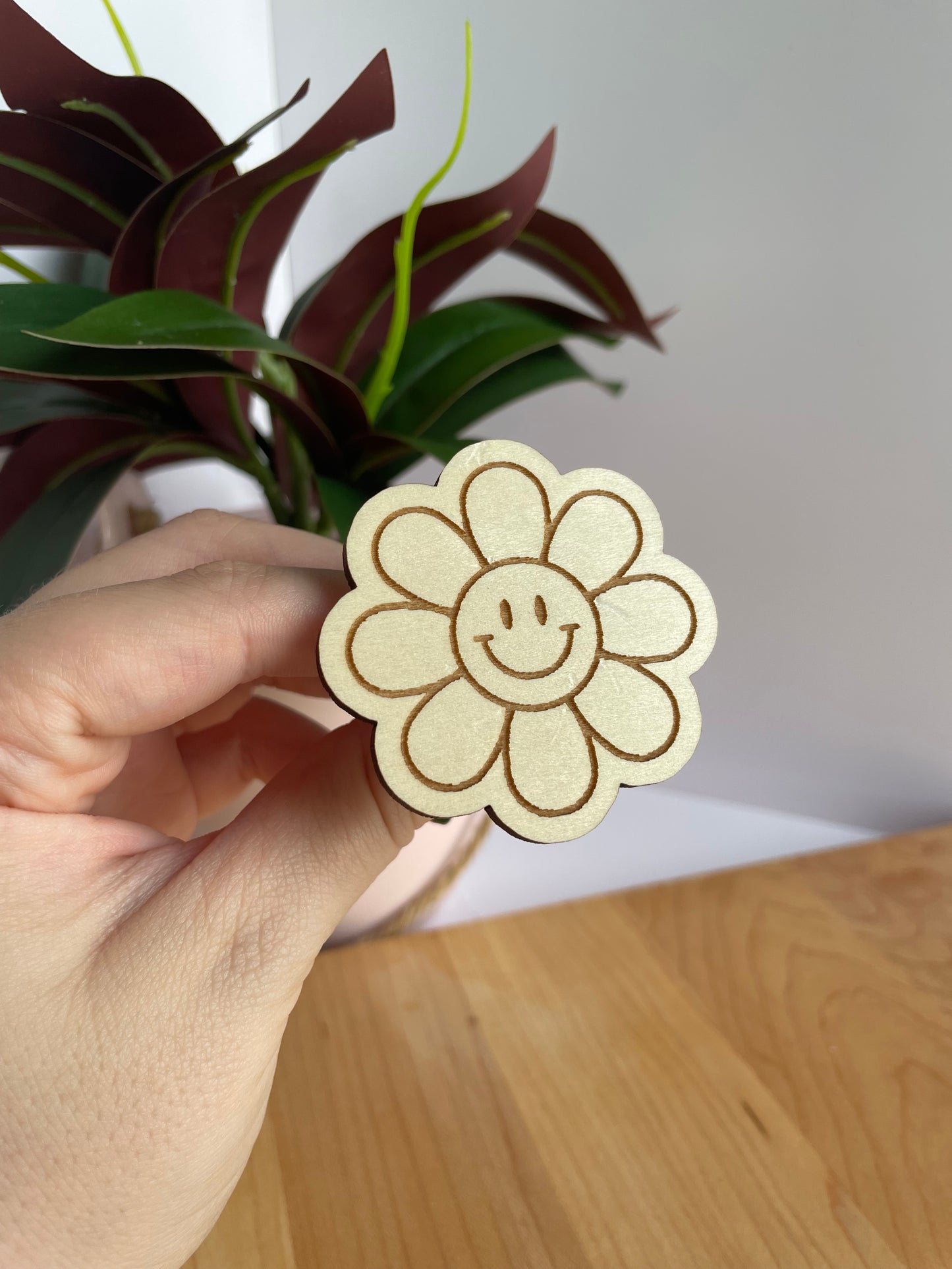 Smiley Daisy Wooden Car Vent Clip