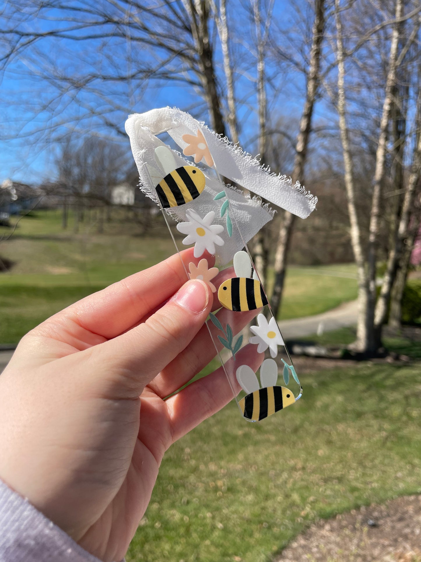 Beautiful Bees and Flowers Pretty Clear Acrylic Bookmark with Chiffon Ribbon