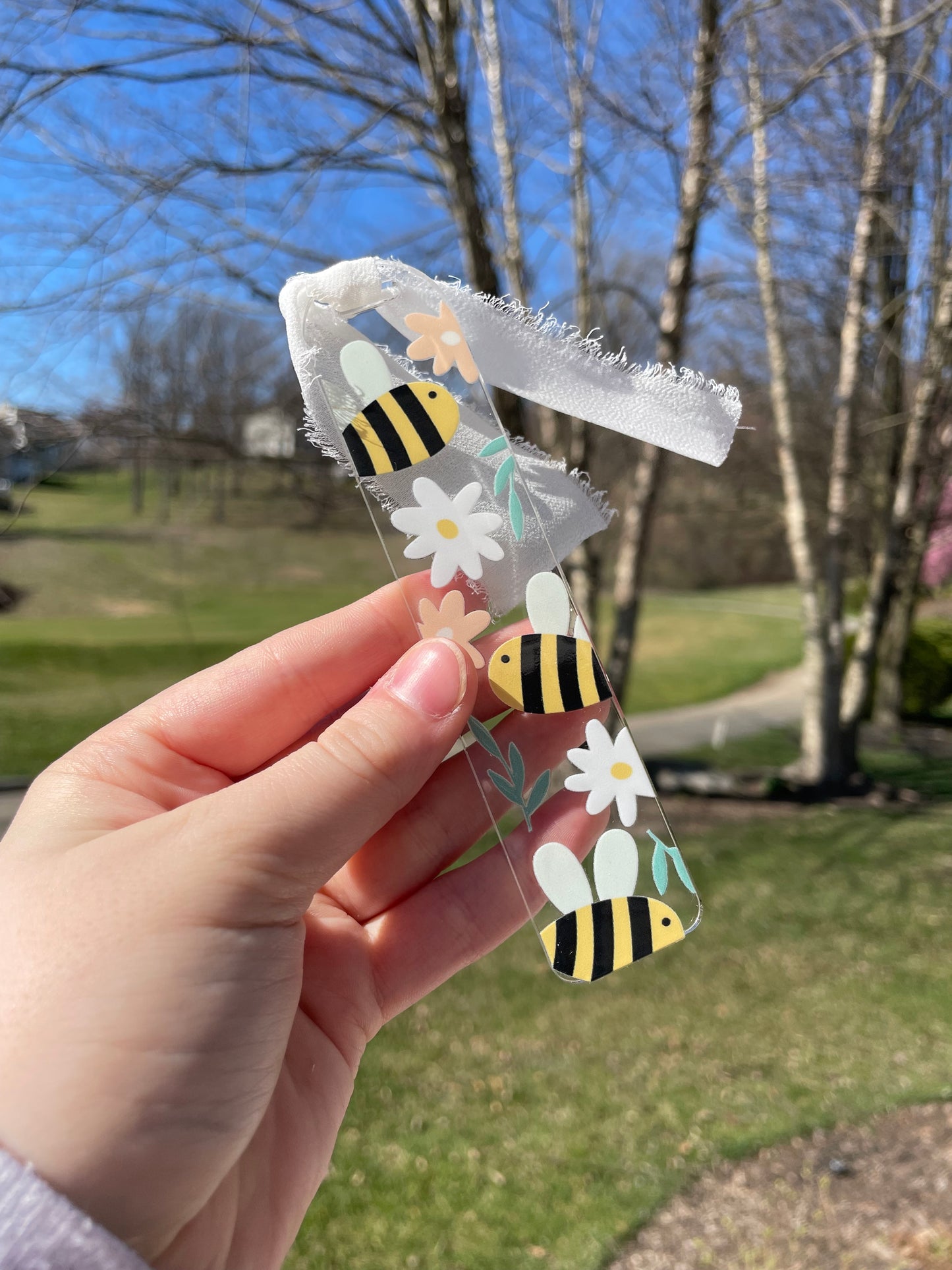 Beautiful Bees and Flowers Pretty Clear Acrylic Bookmark with Chiffon Ribbon