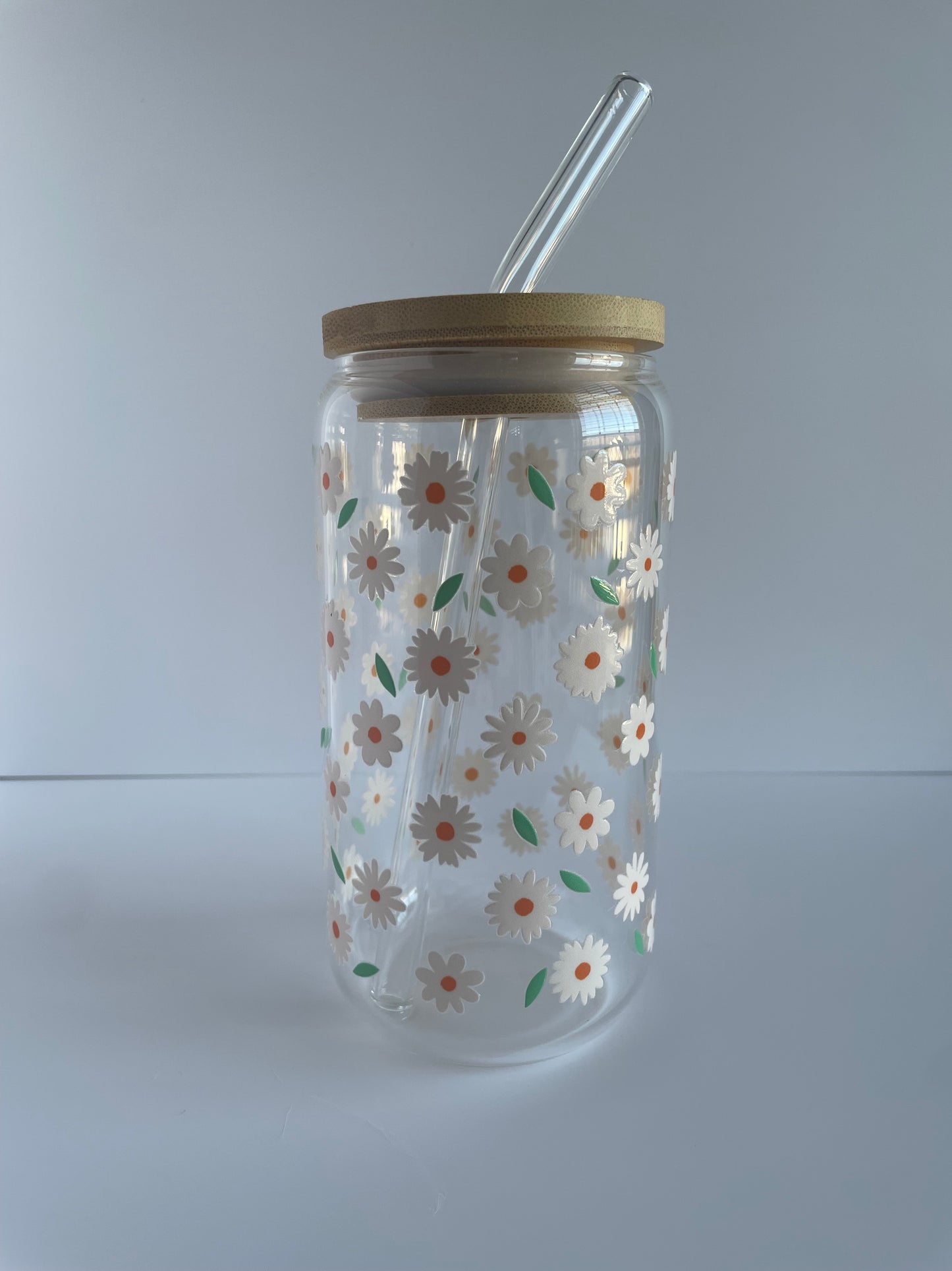 Pretty Daises Glass Cup with Bamboo Lid and Glass Straw