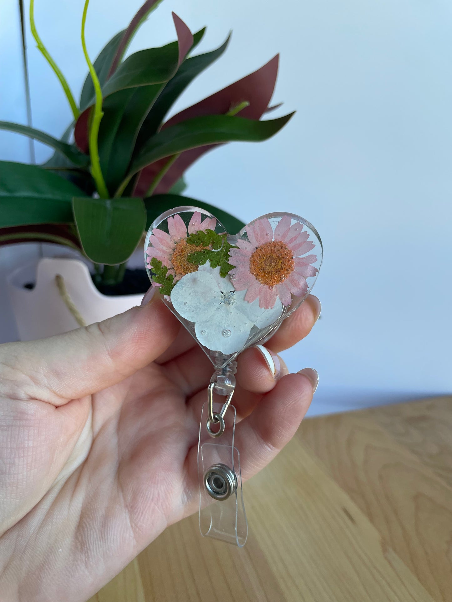 Dried Flower Heart Badge Reel