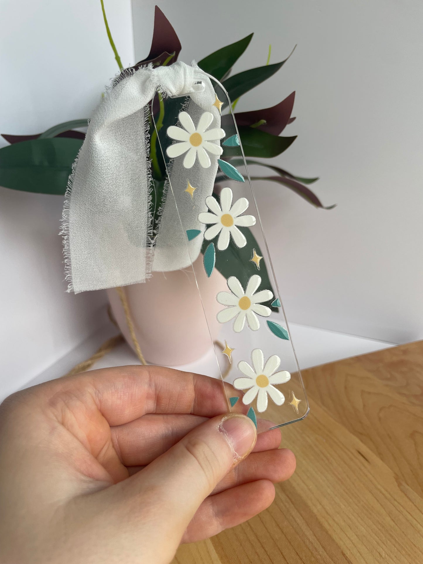 Sparkly Daises Clear Acrylic Bookmark with Chiffon Ribbon