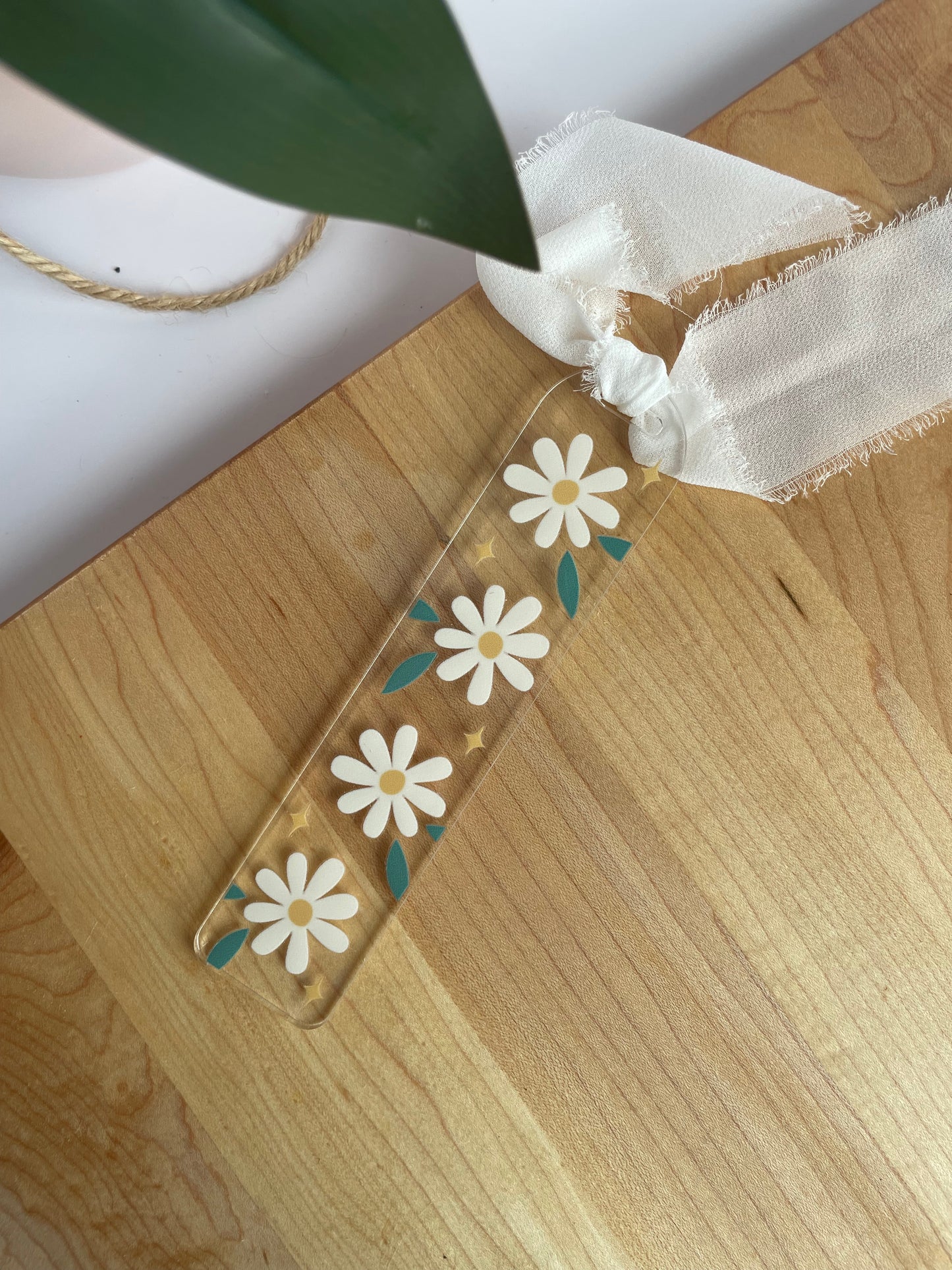 Sparkly Daises Clear Acrylic Bookmark with Chiffon Ribbon