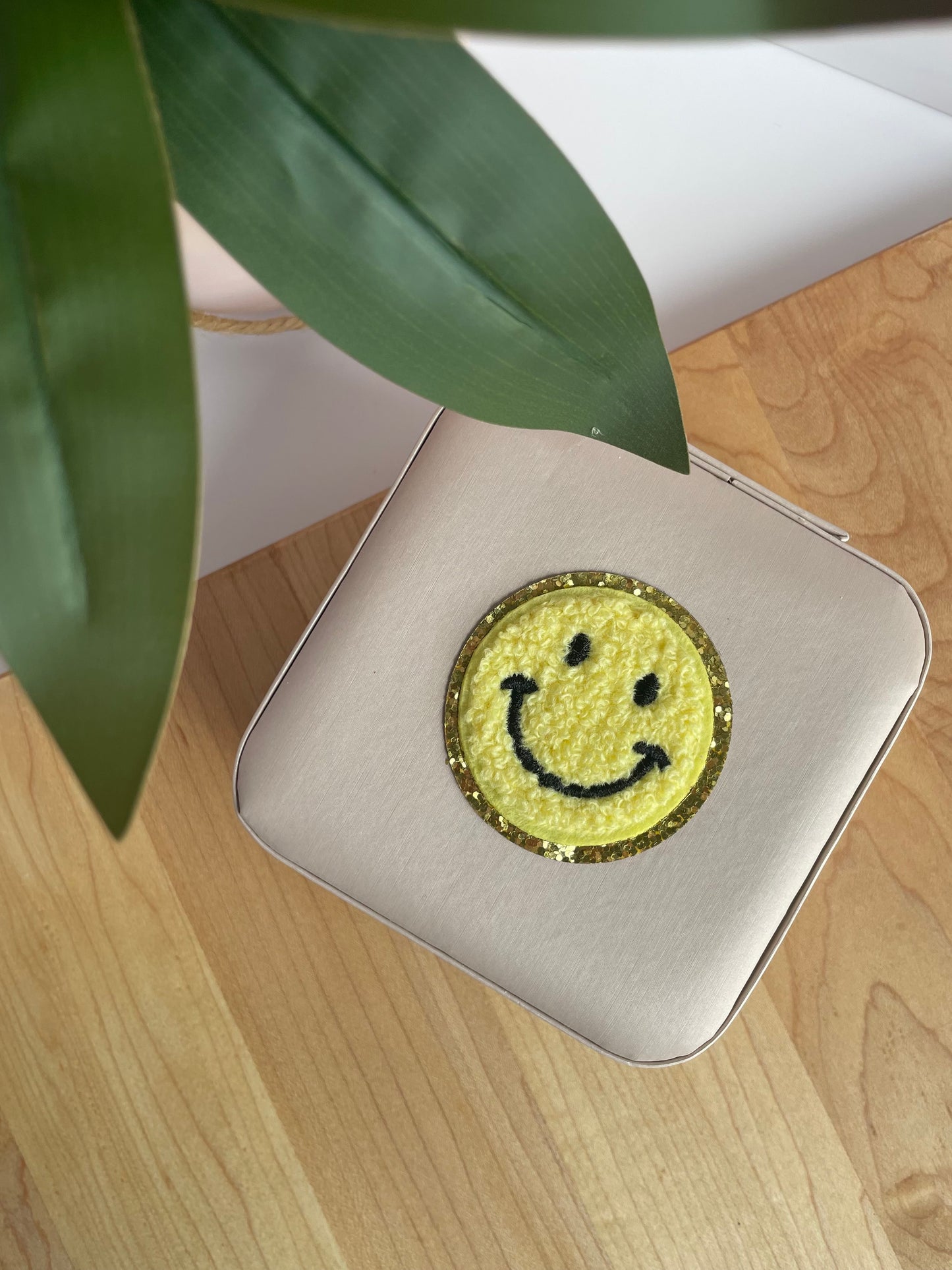 Colorful Smiley Faces Light Pink Jewelry Boxes