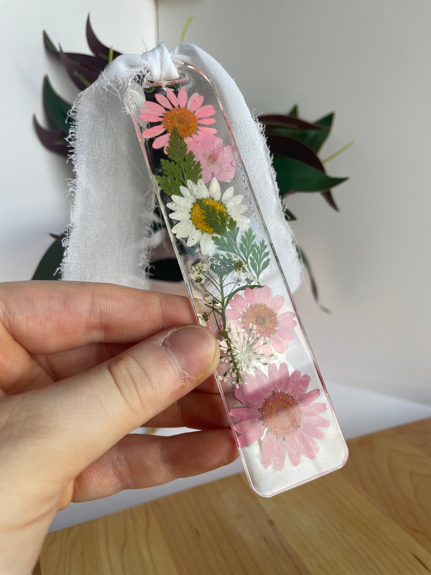 Pink and White Dried Flowers Clear Acrylic Bookmark with Chiffon Ribbon