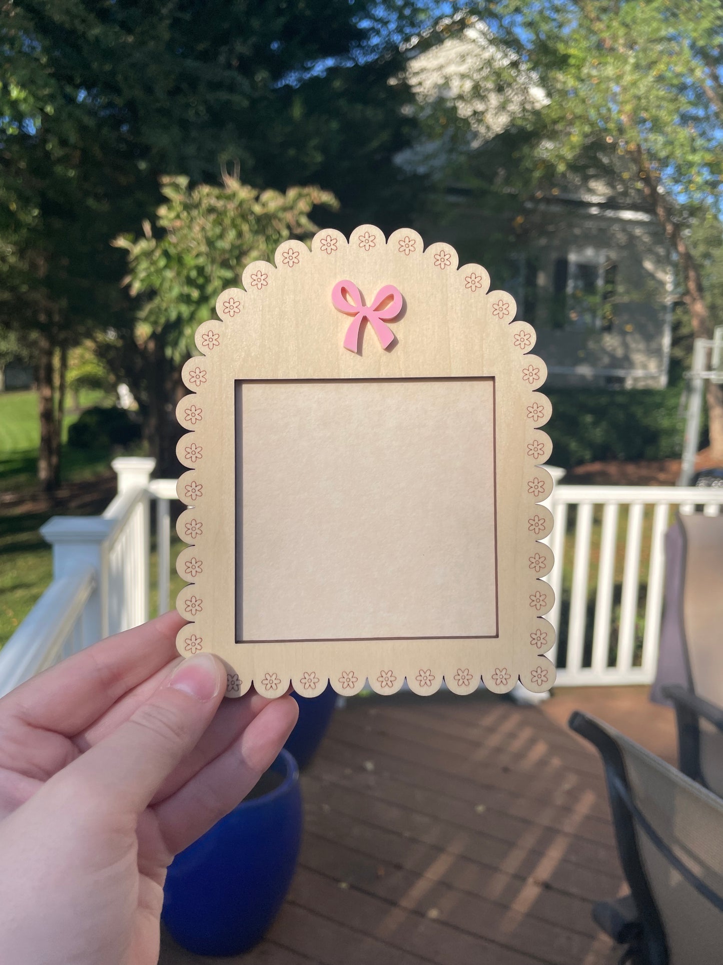 Wooden Post-it Notes Holder with Pink Bow and Floral Border