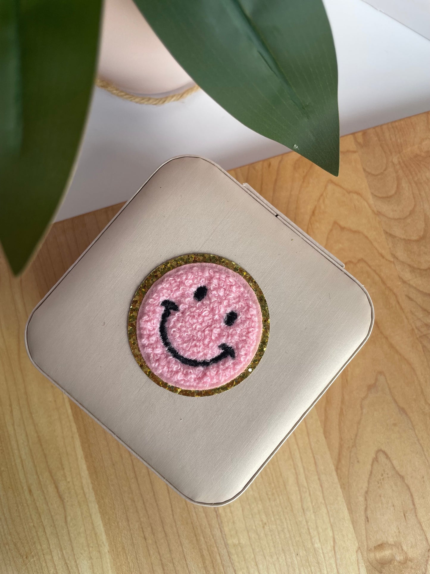 Colorful Smiley Faces Light Pink Jewelry Boxes