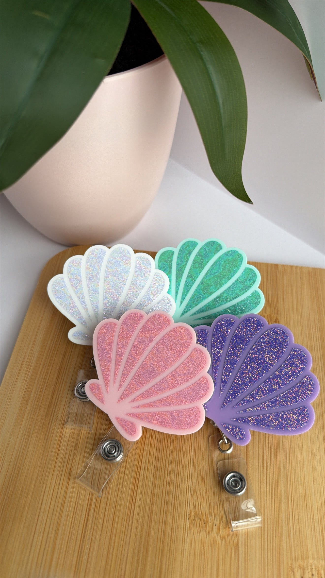 Glittery Seashell Acrylic Badge Reel
