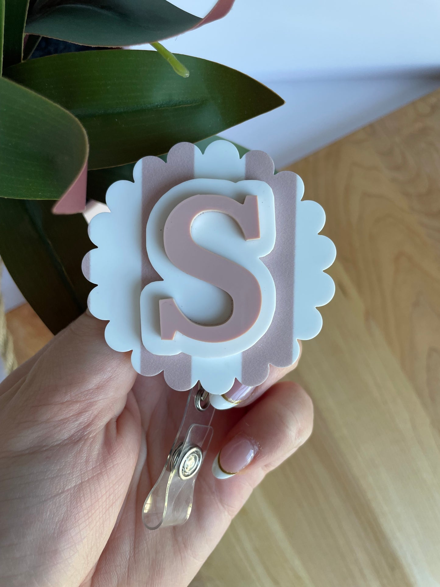 Custom Initial Striped Scalloped Badge Reel