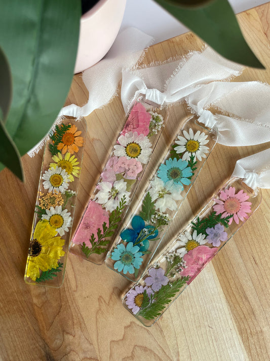 Dried Flower Colorful Bookmarks with Chiffon Ribbon