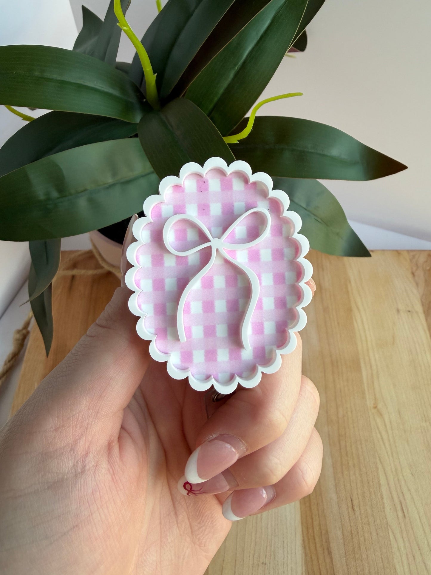 Scalloped Pink Gingham Bow Acrylic Badge Reel