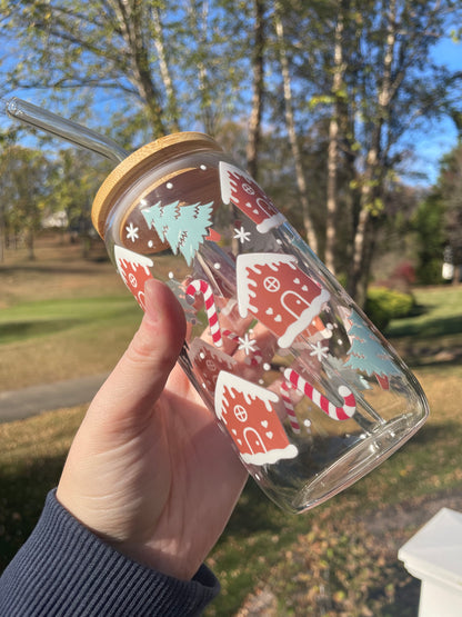 Gingerbread Houses and Snowy Trees Glass Cup with Bamboo Lid and Glass Straw