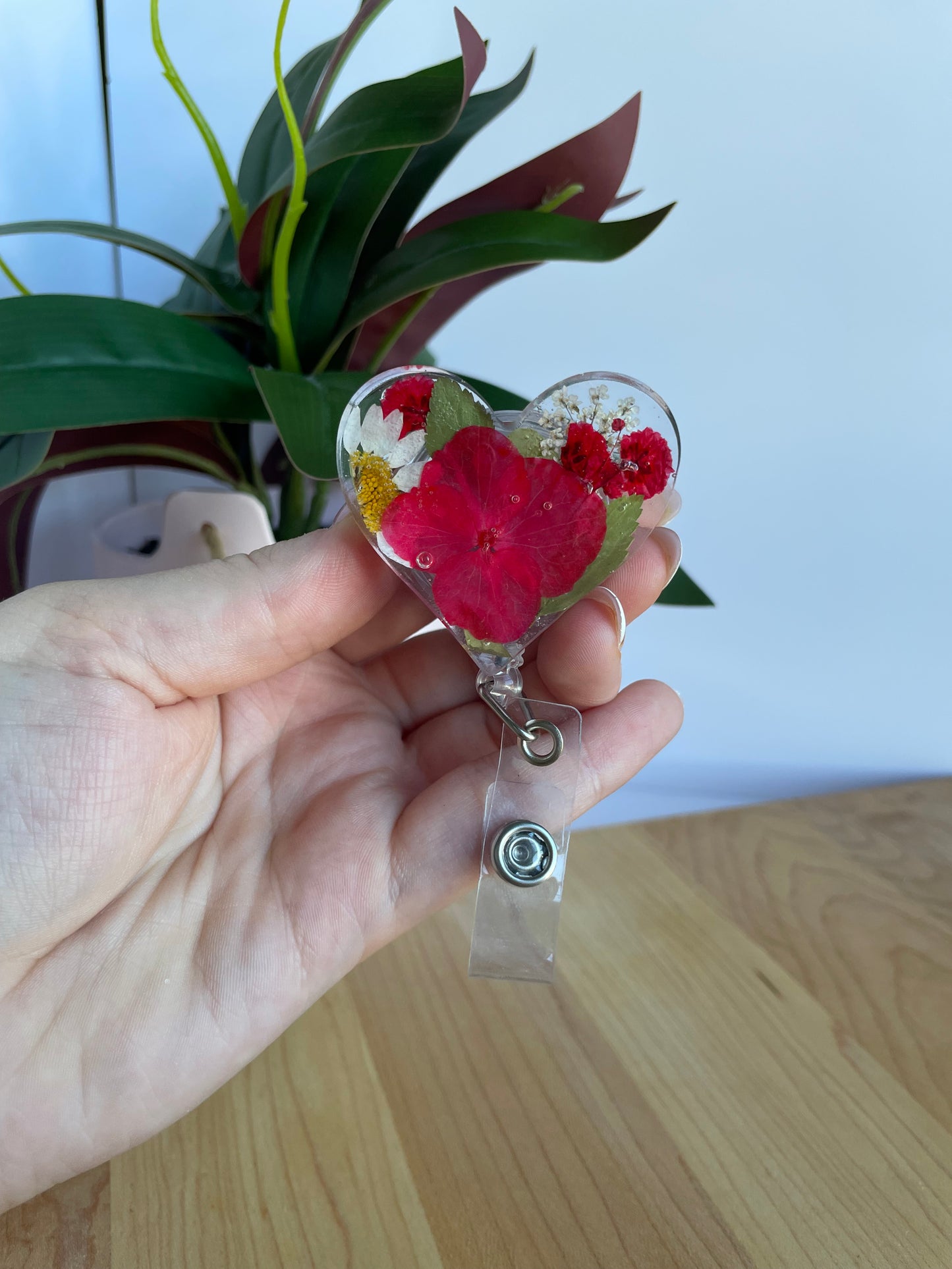 Dried Flower Heart Badge Reel