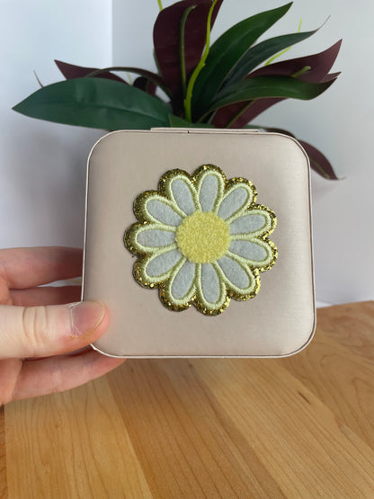 White and Yellow Daisy Light Pink Jewelry Box