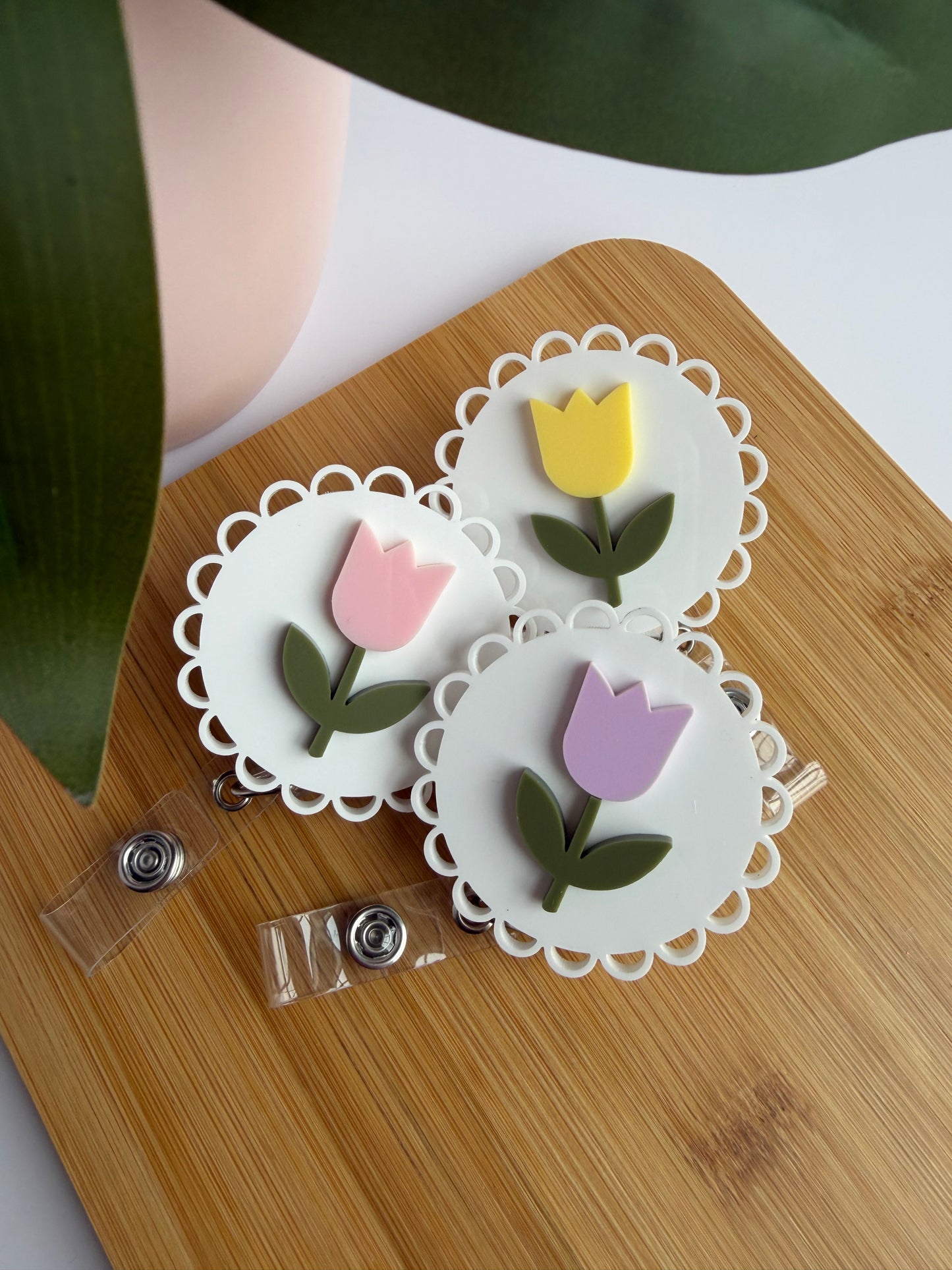 Scalloped Tulip Acrylic Badge Reel