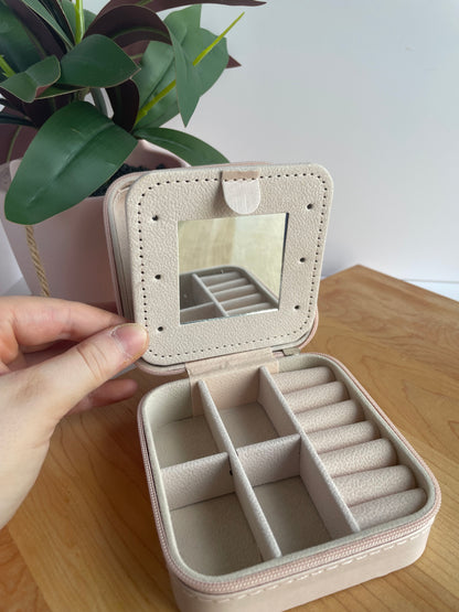 White and Yellow Daisy Light Pink Jewelry Box