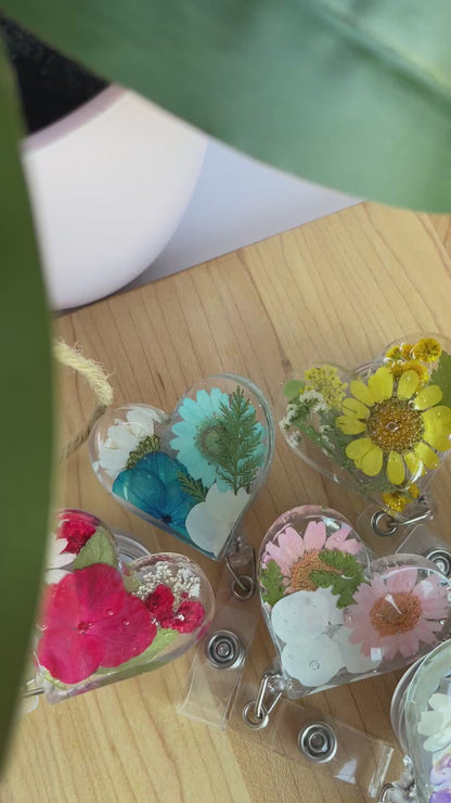 Dried Flower Heart Badge Reel